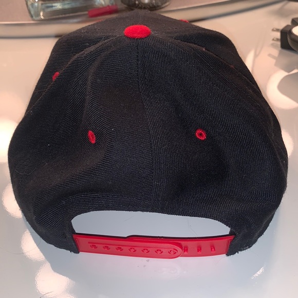SnapBack - Picture 2 of 3